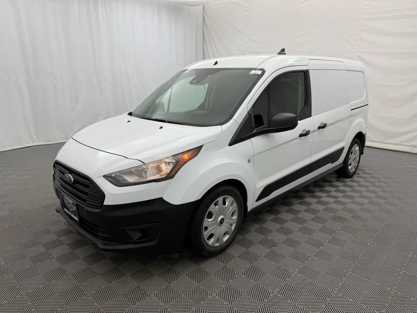 Ford Transit Connect photo 2