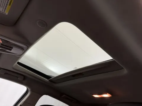 More photos of 2011 Chevrolet Equinox LT w/1LT at Autos of Chicago, IL