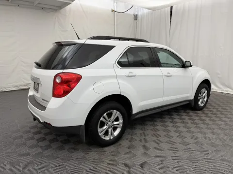 More photos of 2011 Chevrolet Equinox LT w/1LT at Autos of Chicago, IL