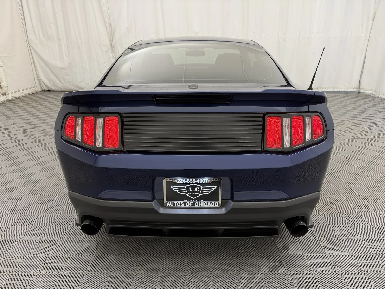 Ford Mustang photo 7