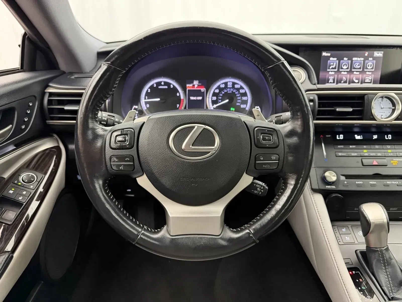 Lexus RC photo 12