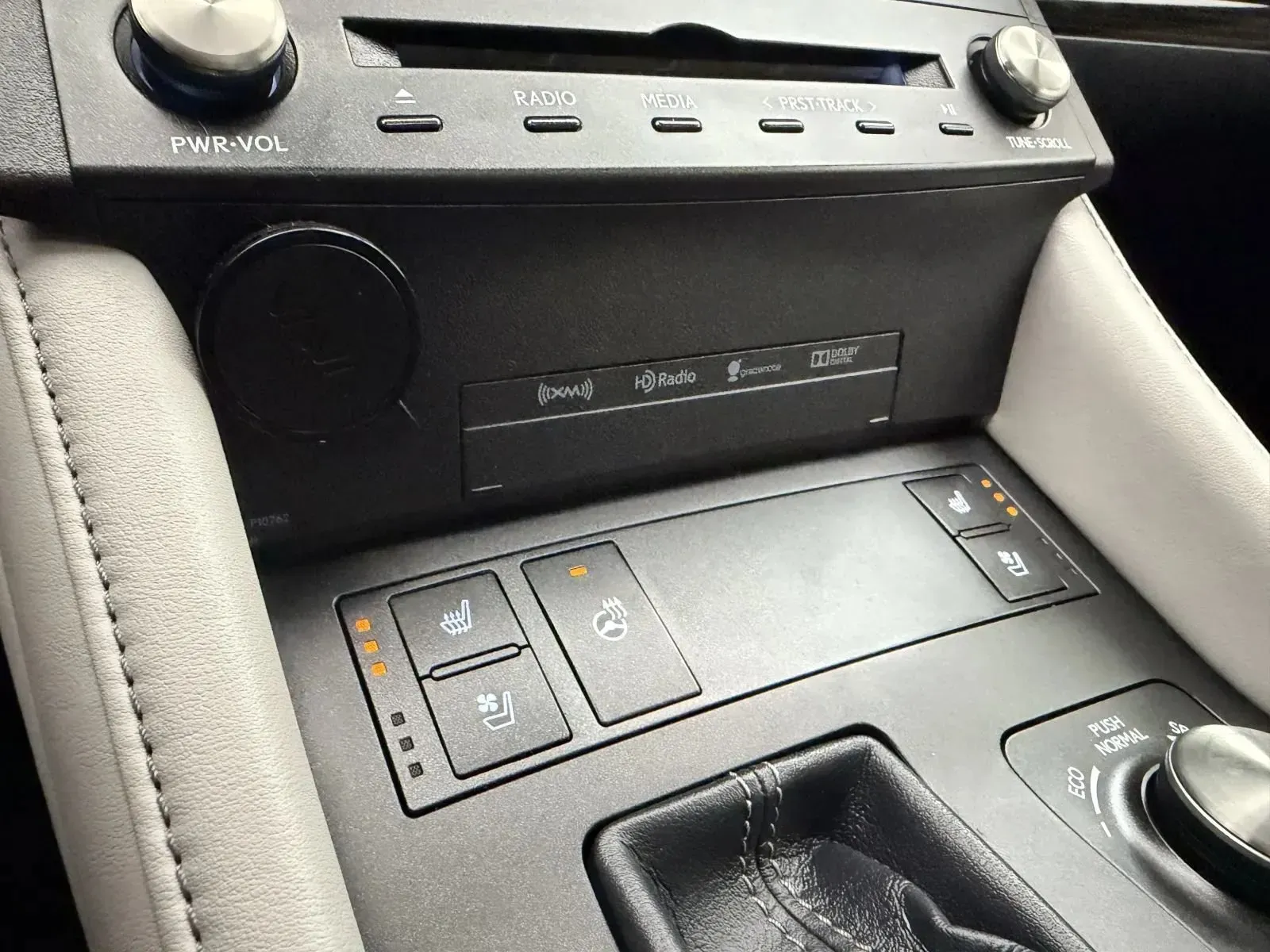 Lexus RC photo 26