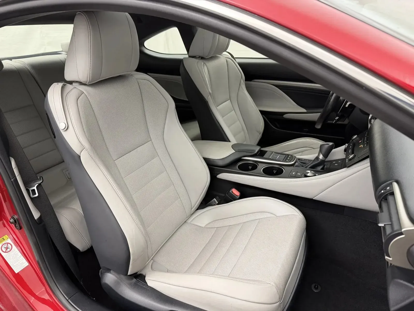 Lexus RC photo 33