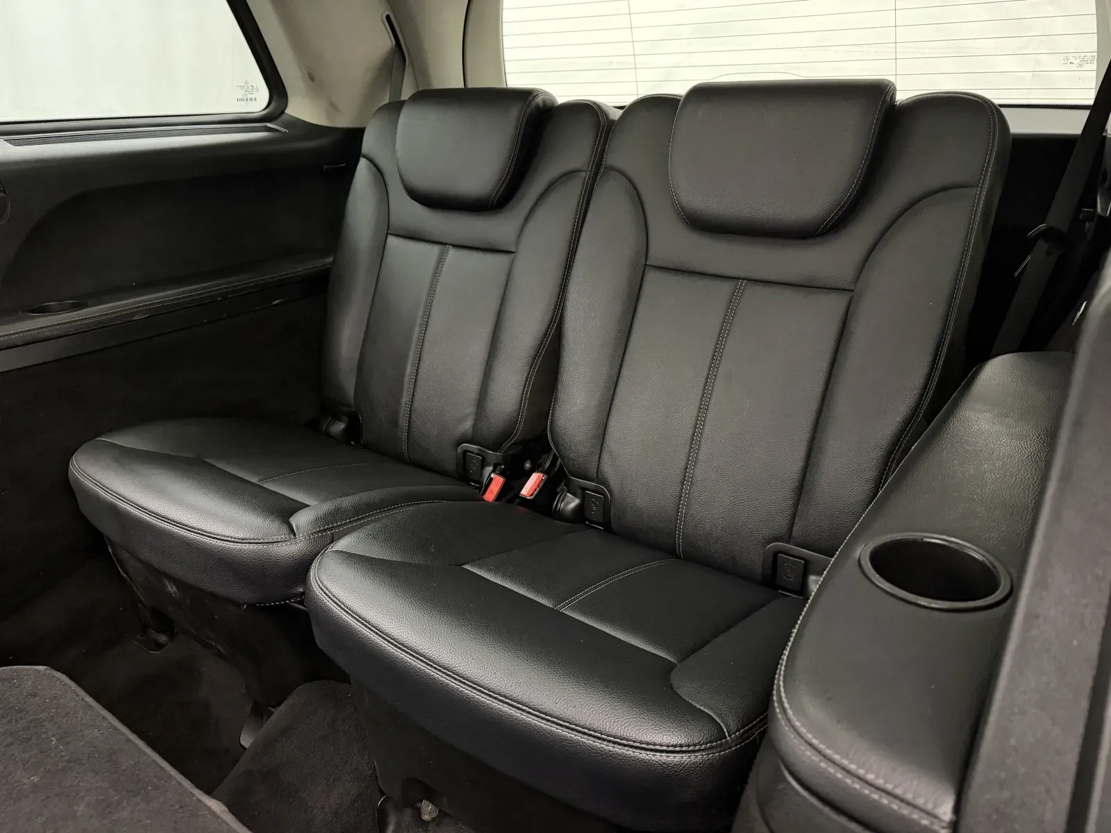 Mercedes-Benz GL-Class photo 17