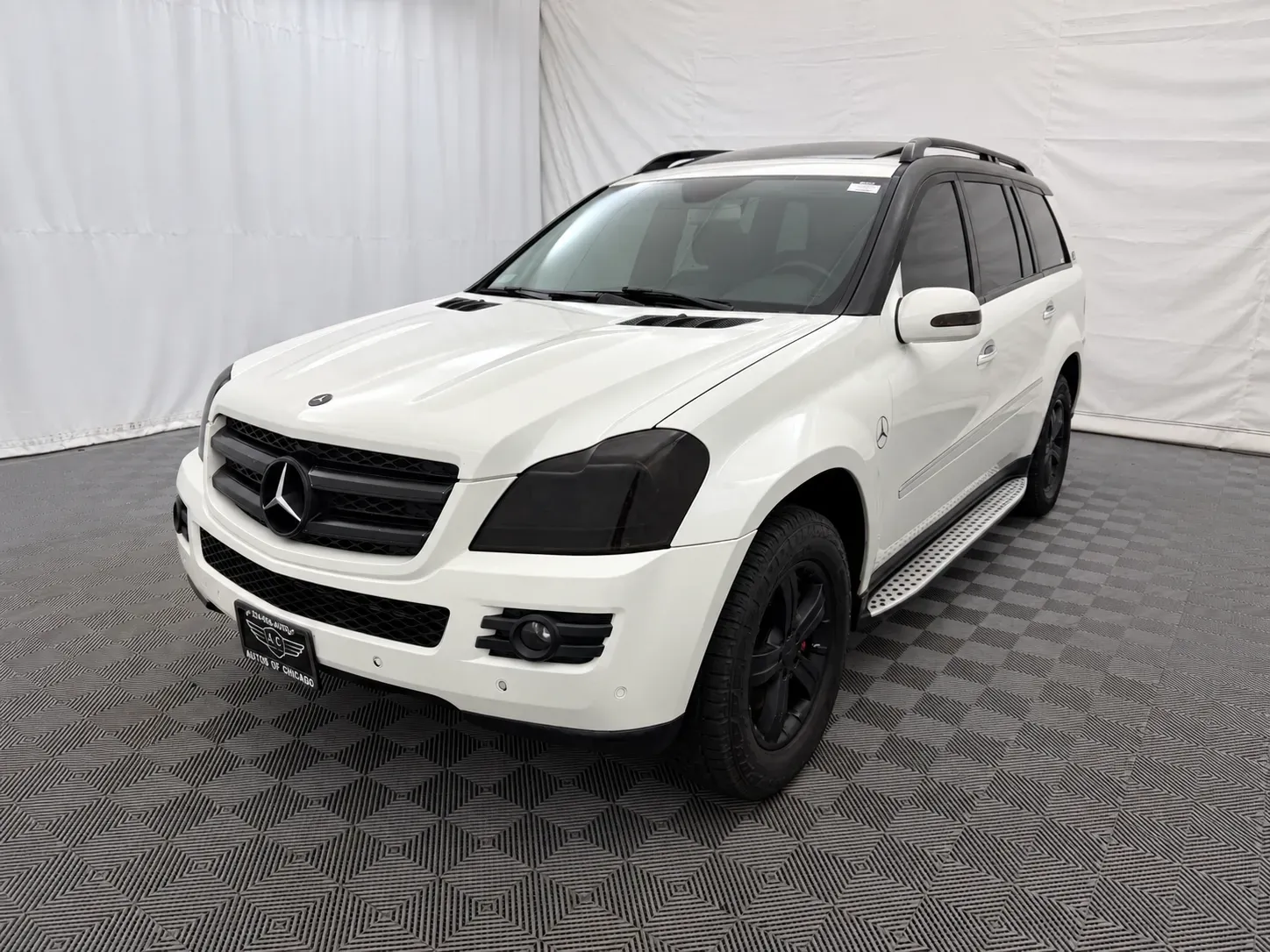 Mercedes-Benz GL-Class photo 2