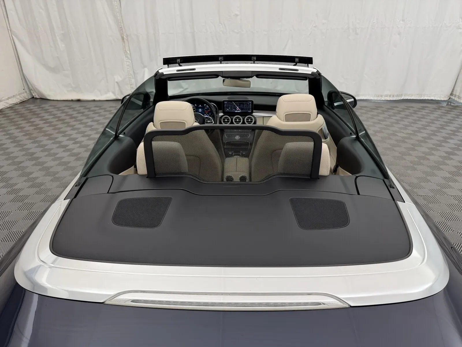 Mercedes-Benz C-Class photo 7