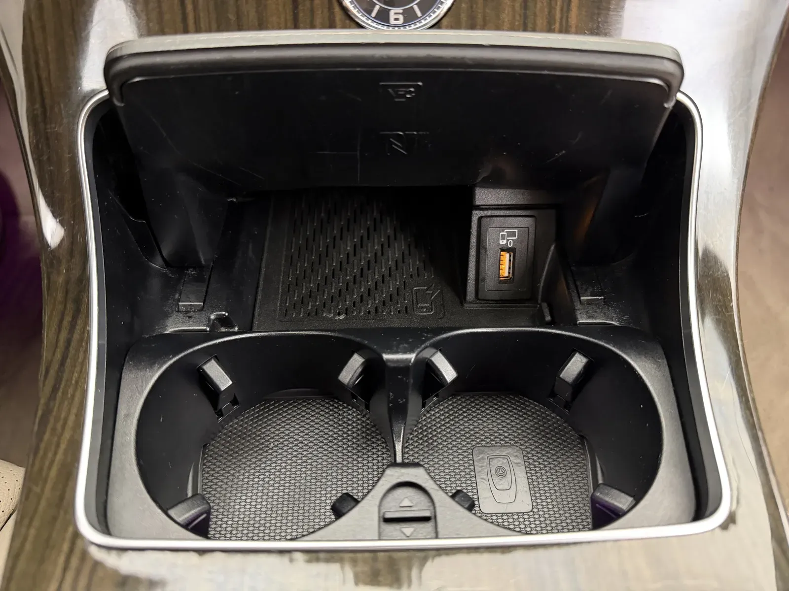 Mercedes-Benz C-Class photo 49