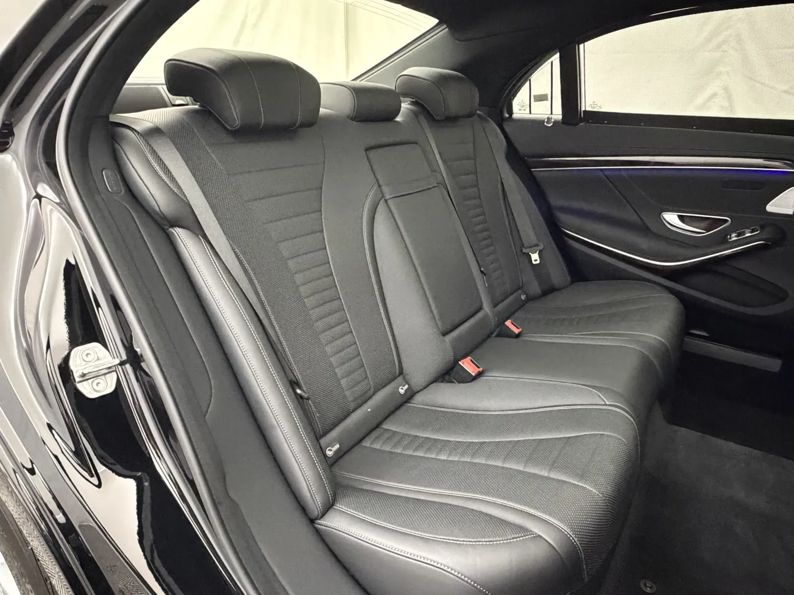 Mercedes-Benz S-Class photo 54