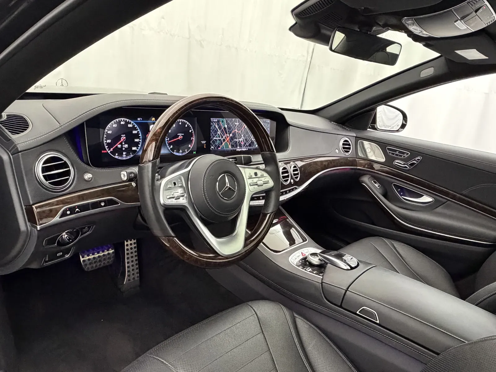 Mercedes-Benz S-Class photo 11
