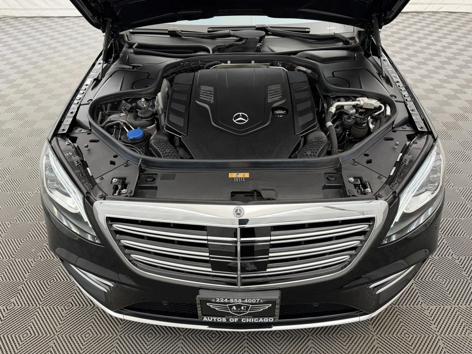 Mercedes-Benz S-Class photo 58