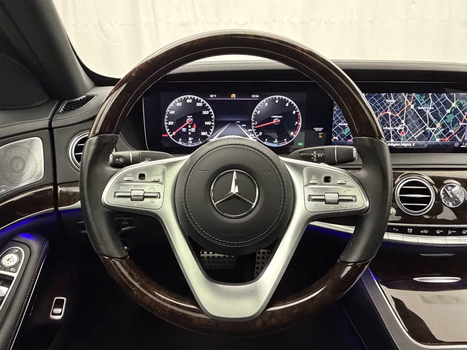 Mercedes-Benz S-Class photo 12