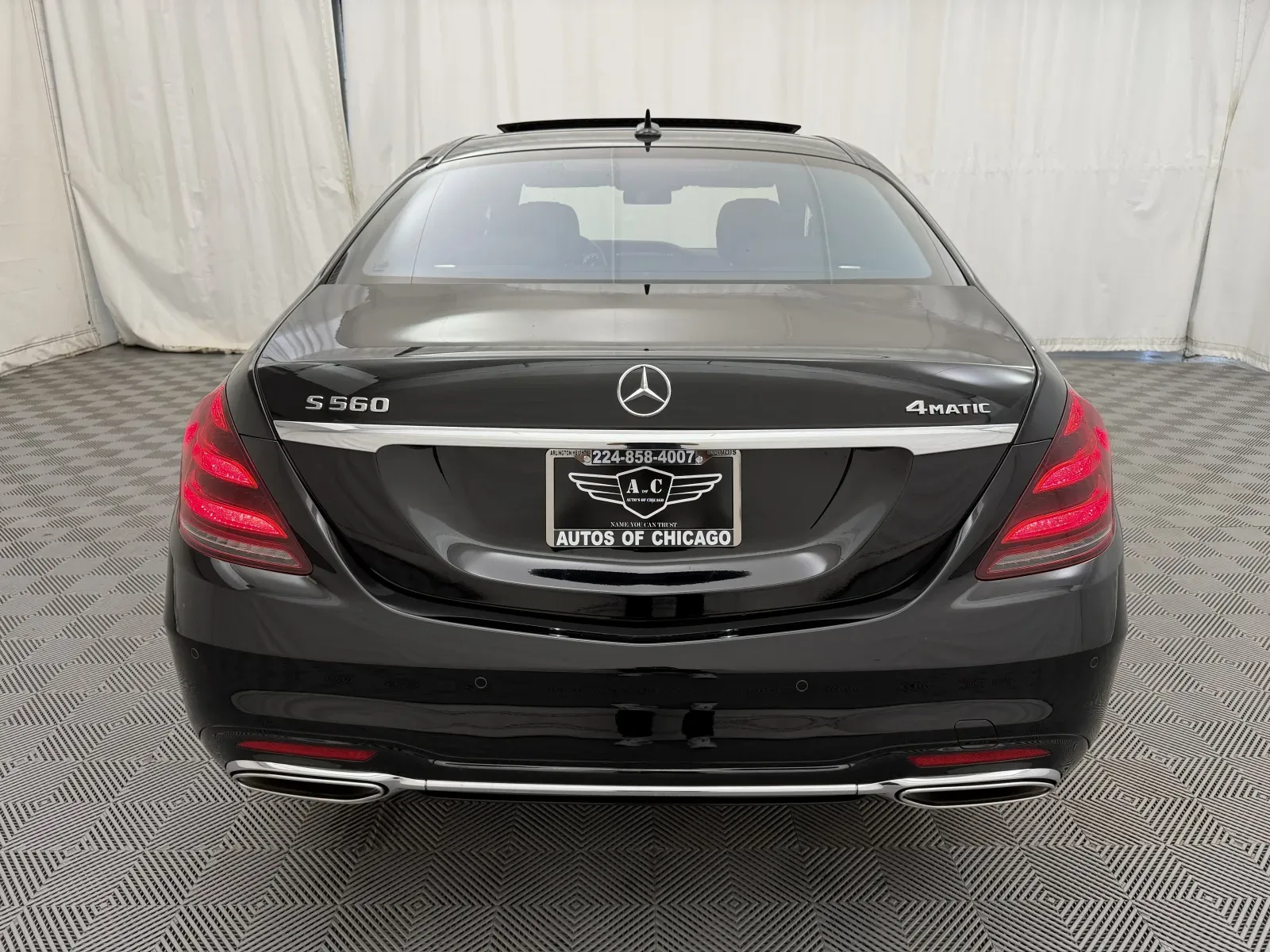 Mercedes-Benz S-Class photo 6