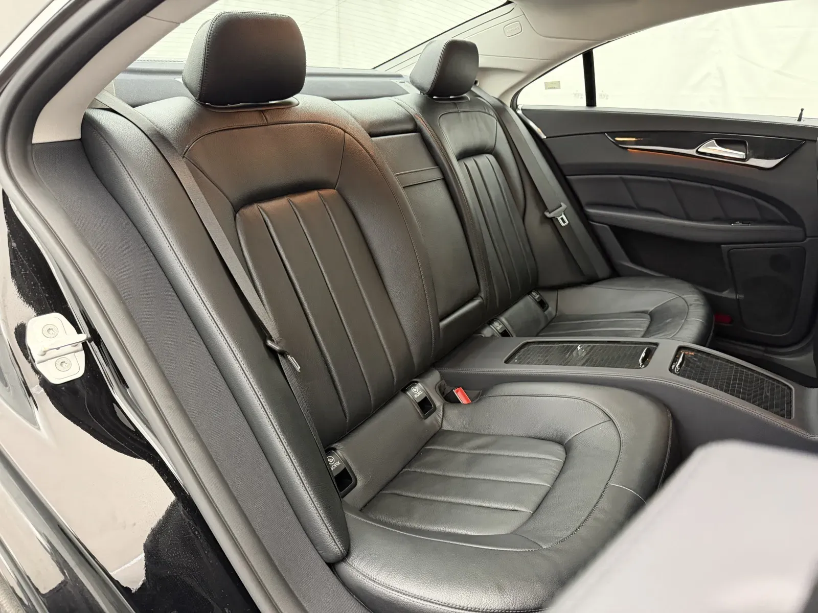 Mercedes-Benz CLS photo 31
