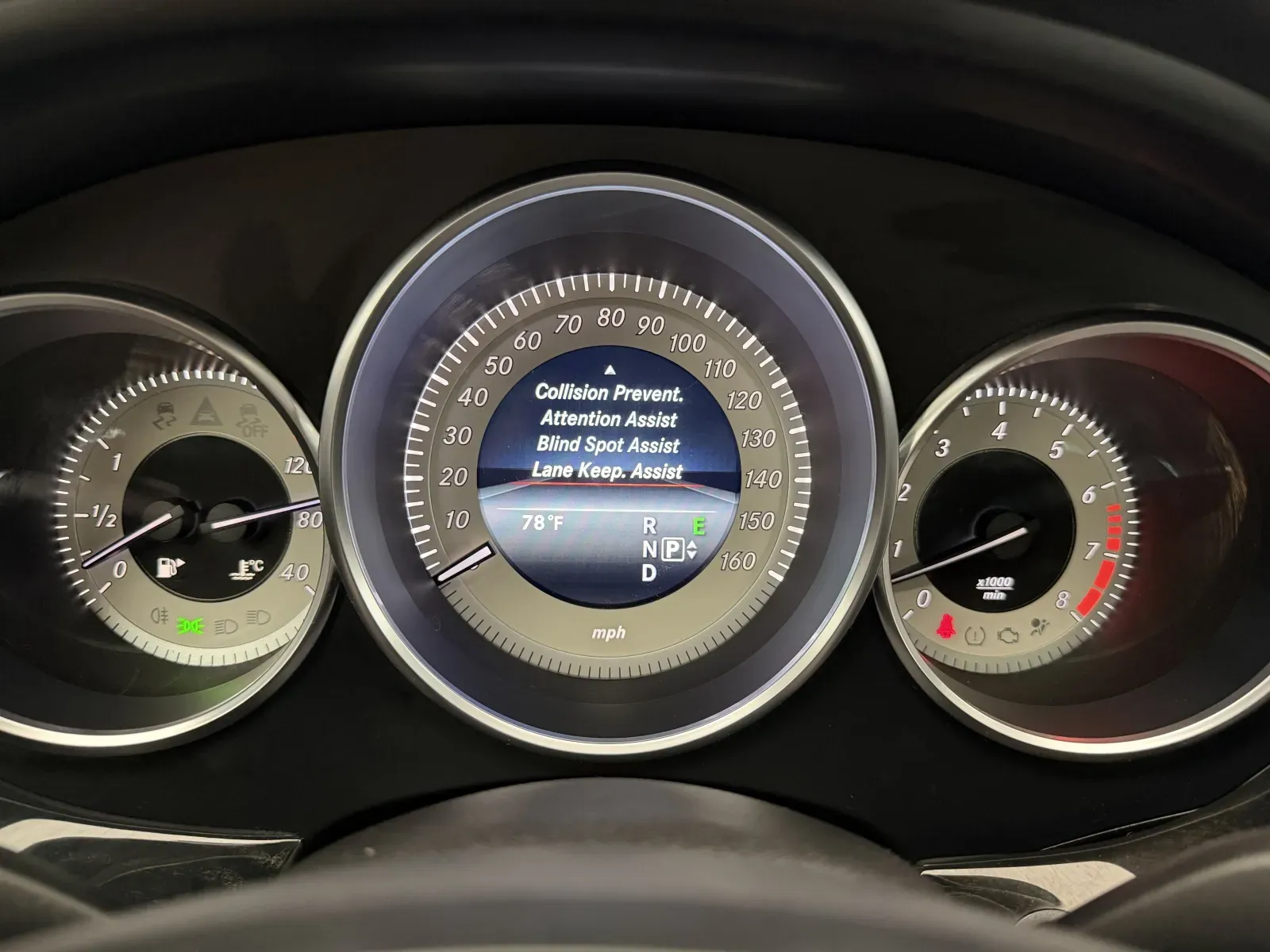 Mercedes-Benz CLS photo 14