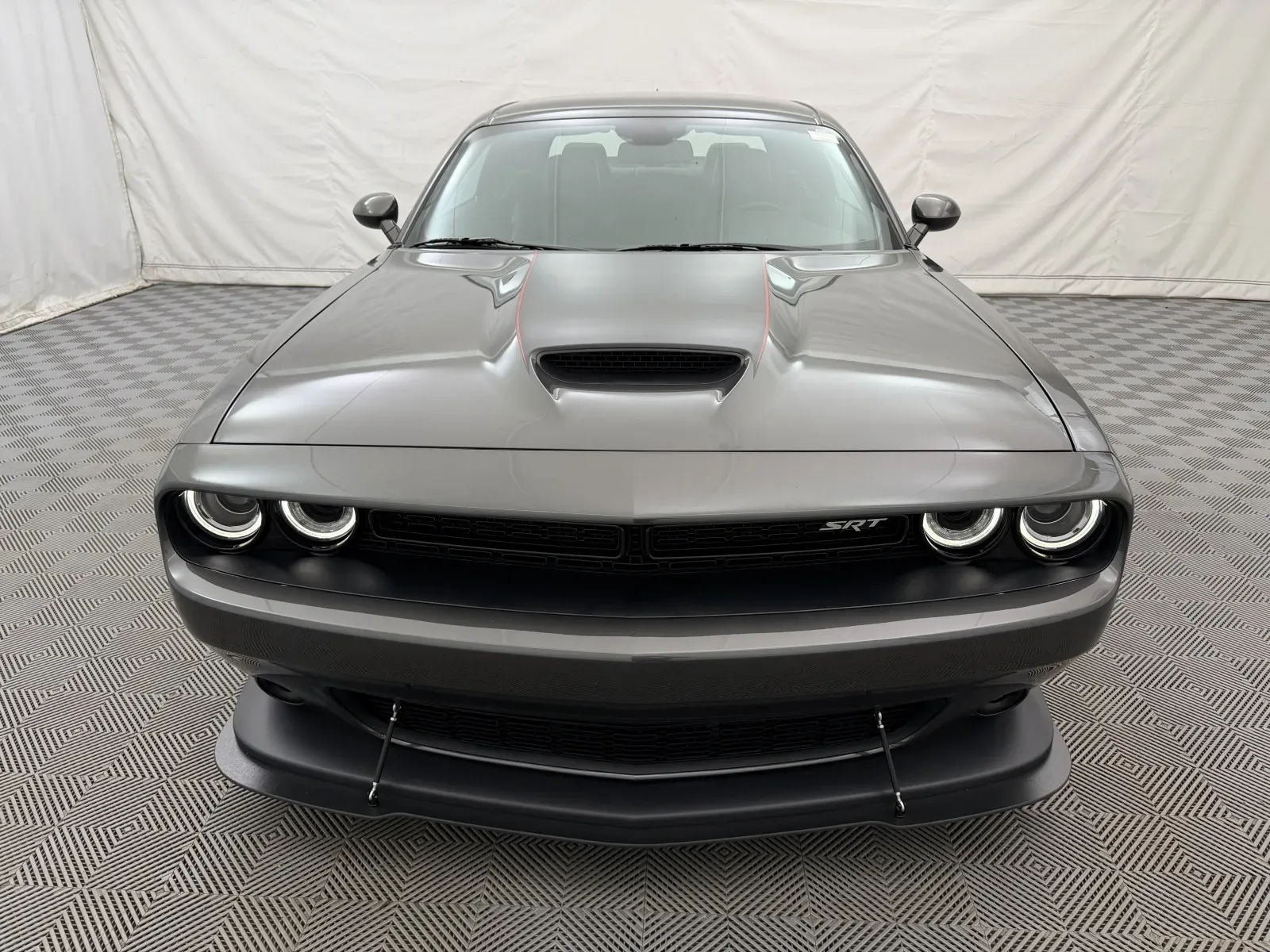 Dodge Challenger photo 3