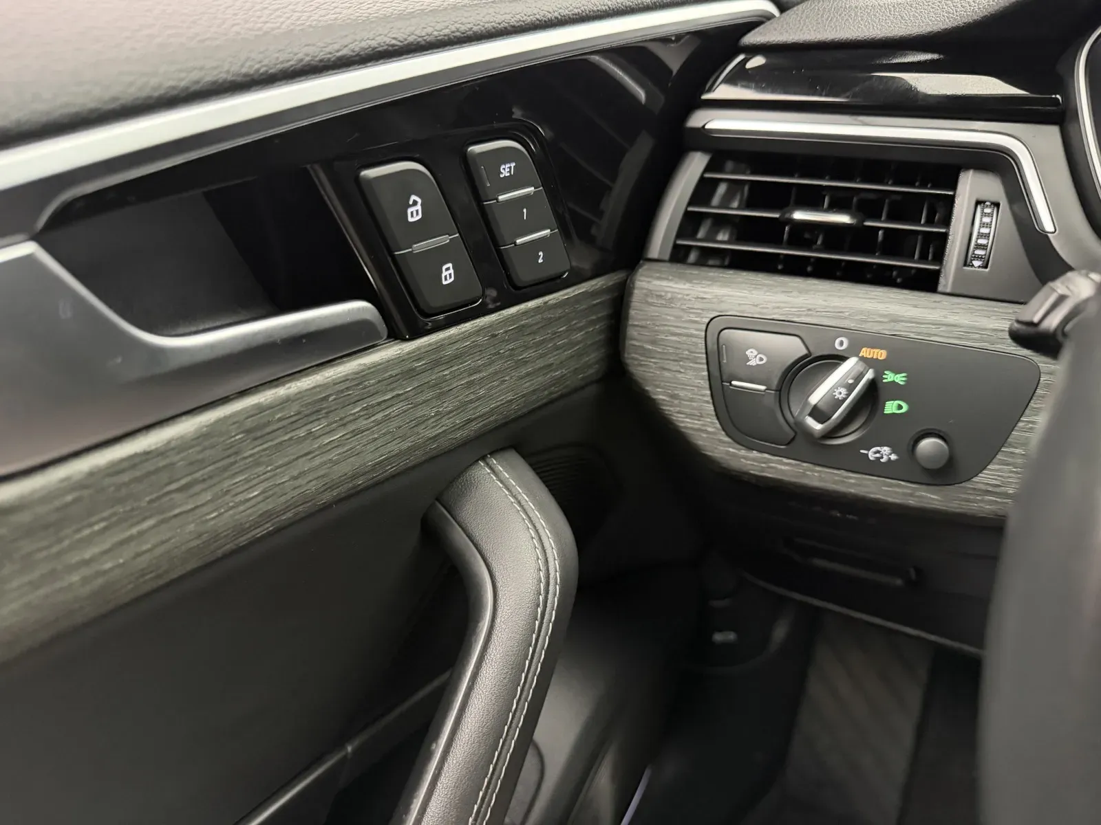 Audi A5 photo 14