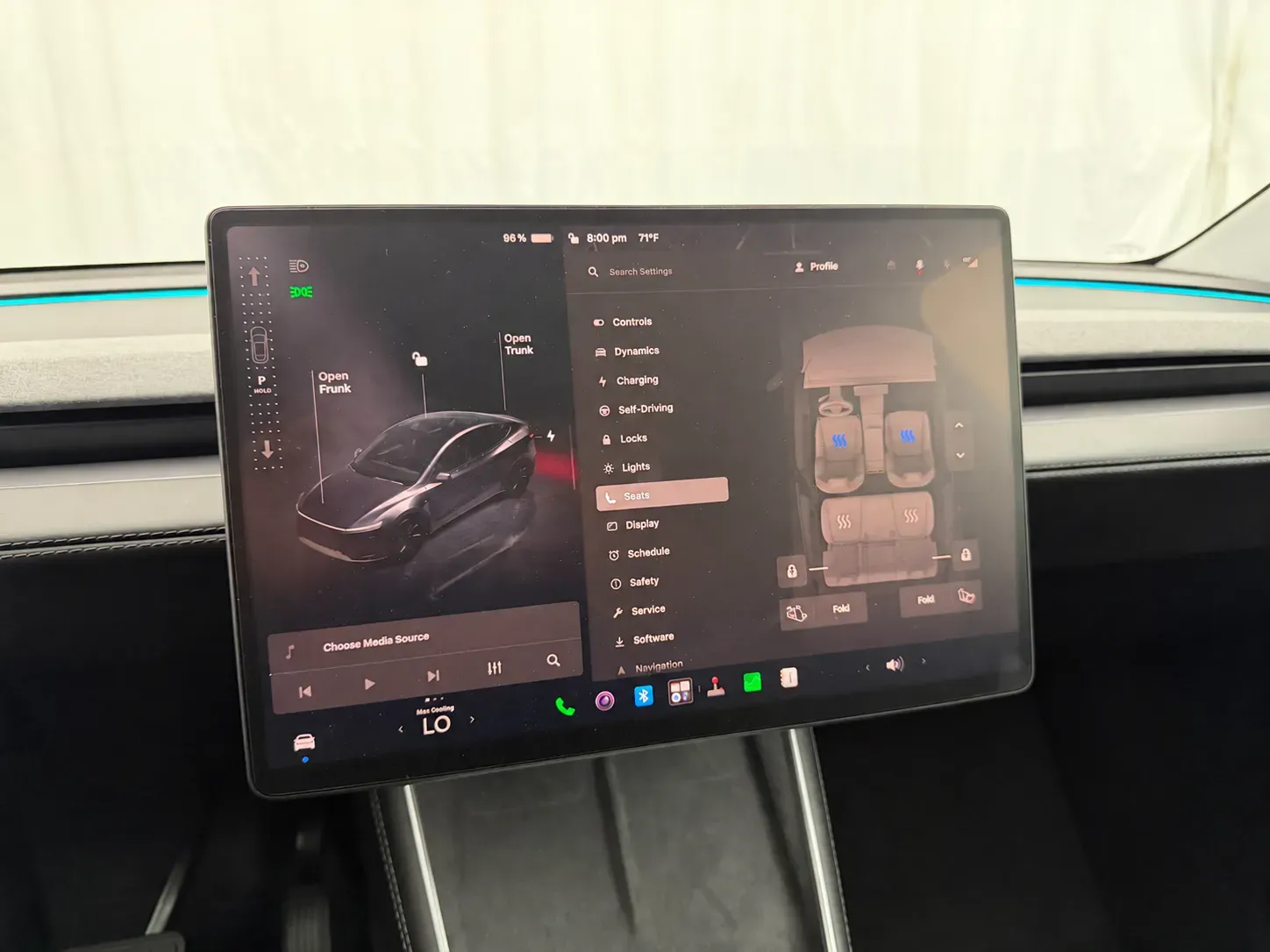 Tesla Model Y photo 23
