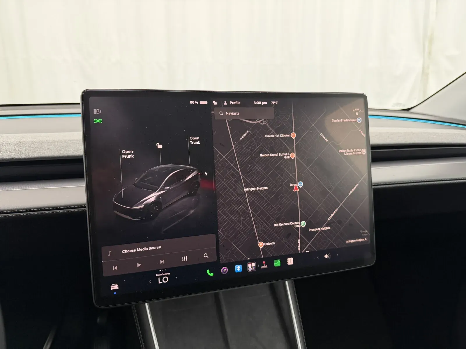 Tesla Model Y photo 17