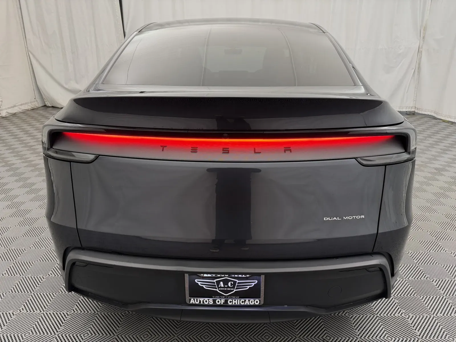 Tesla Model Y photo 6
