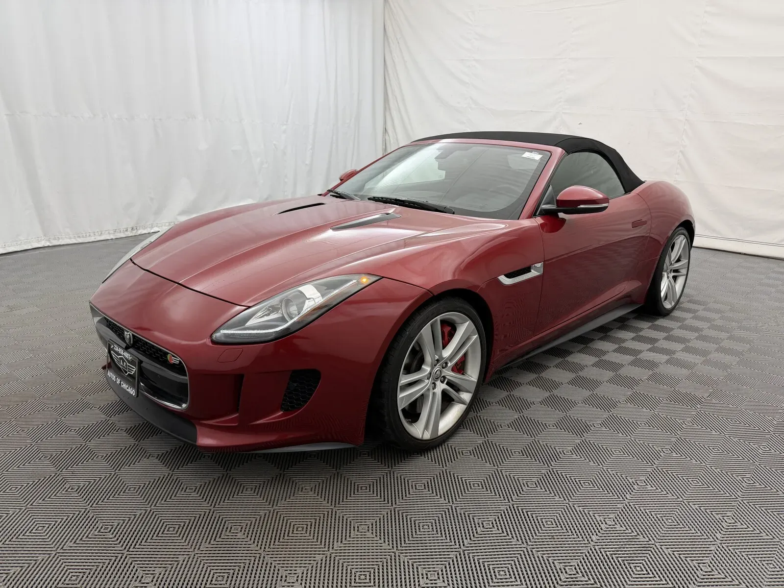 Jaguar F-TYPE photo 2