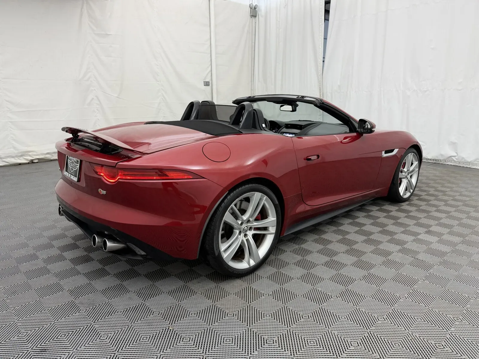 Jaguar F-TYPE photo 11