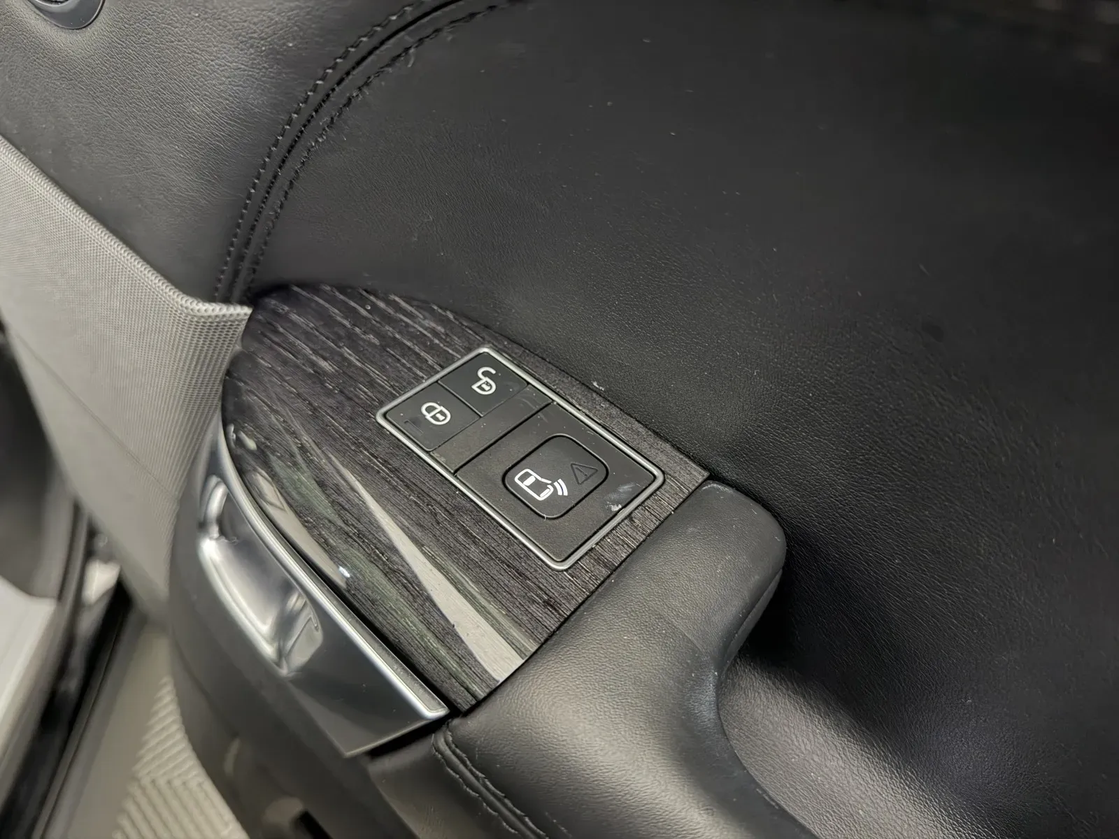 Land Rover Range Rover Sport photo 39