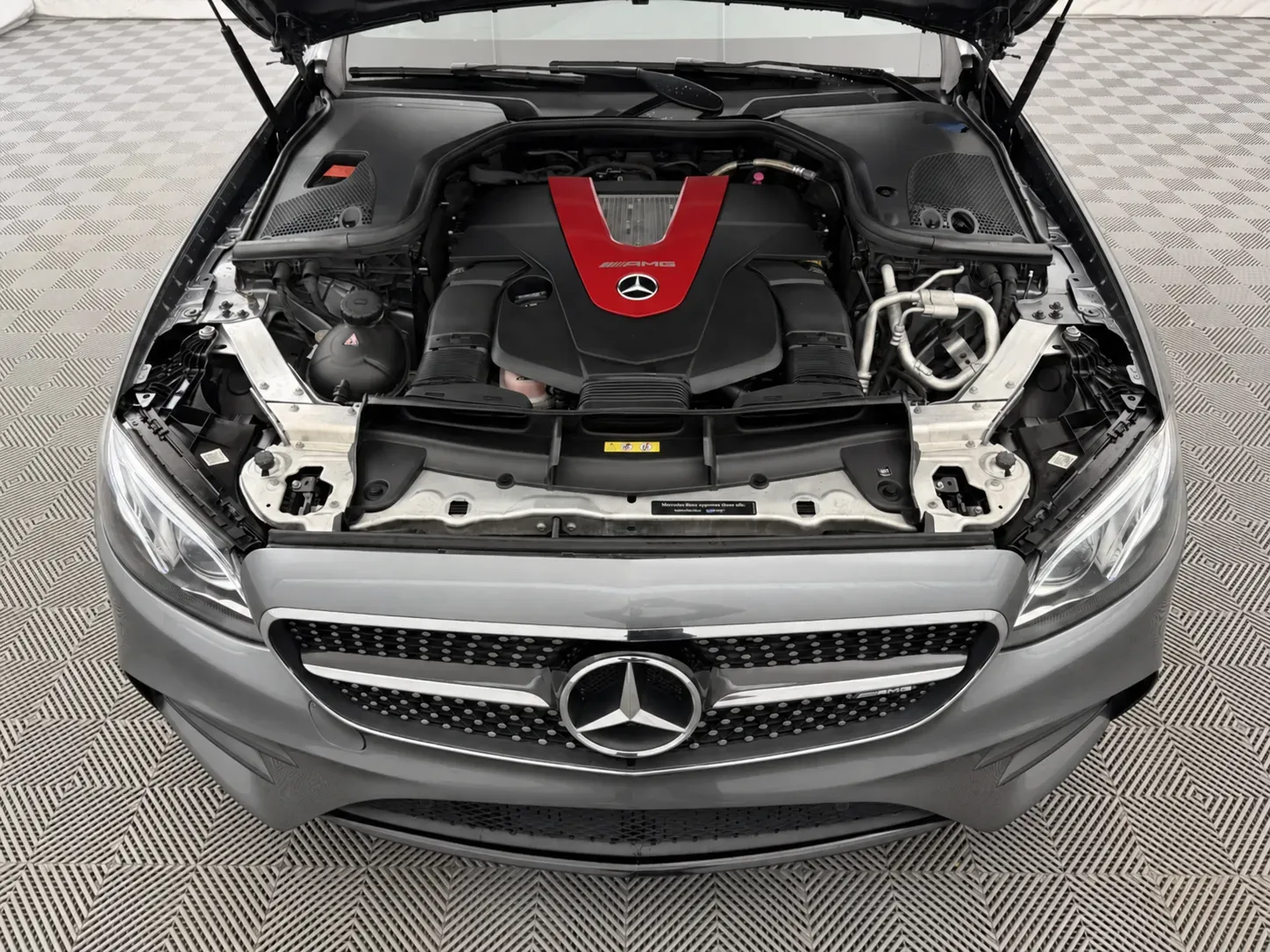 Mercedes-Benz E-Class photo 56