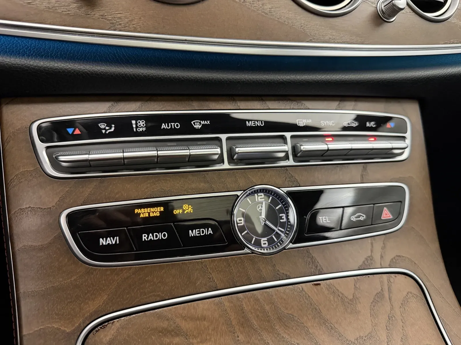 Mercedes-Benz E-Class photo 43