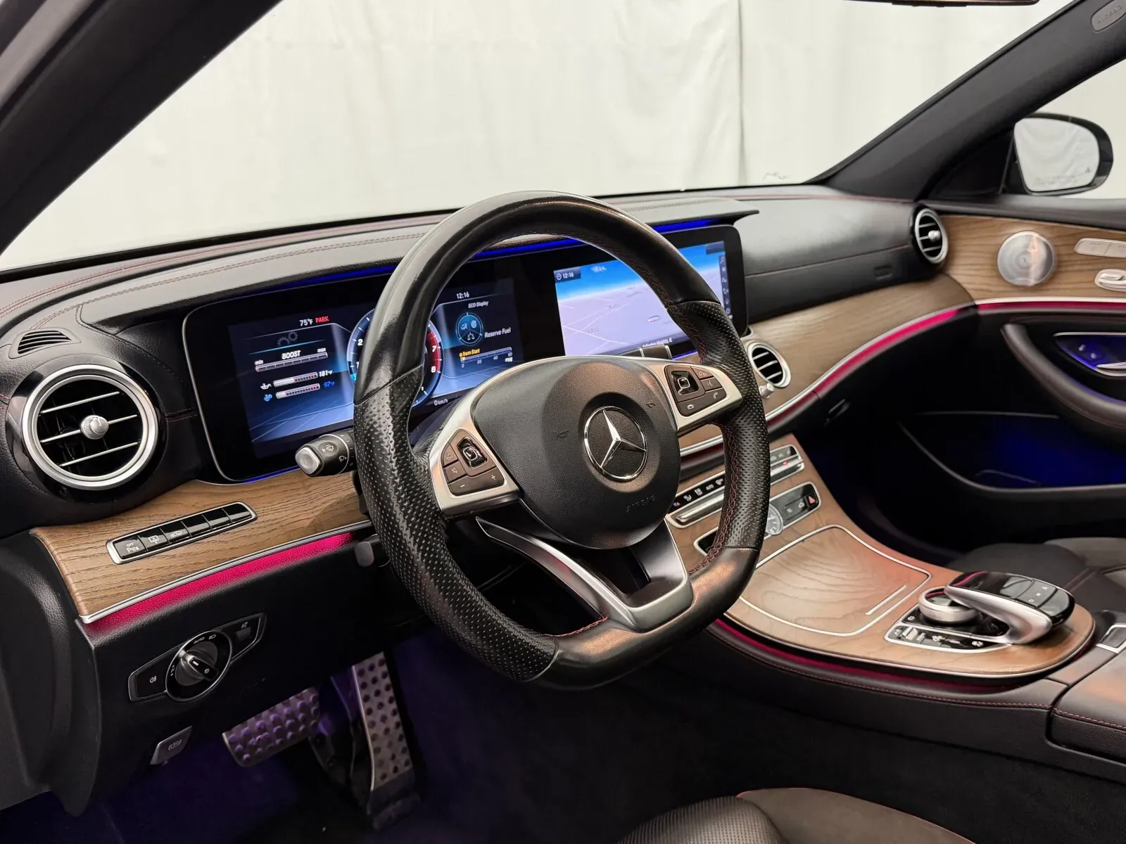Mercedes-Benz E-Class photo 11