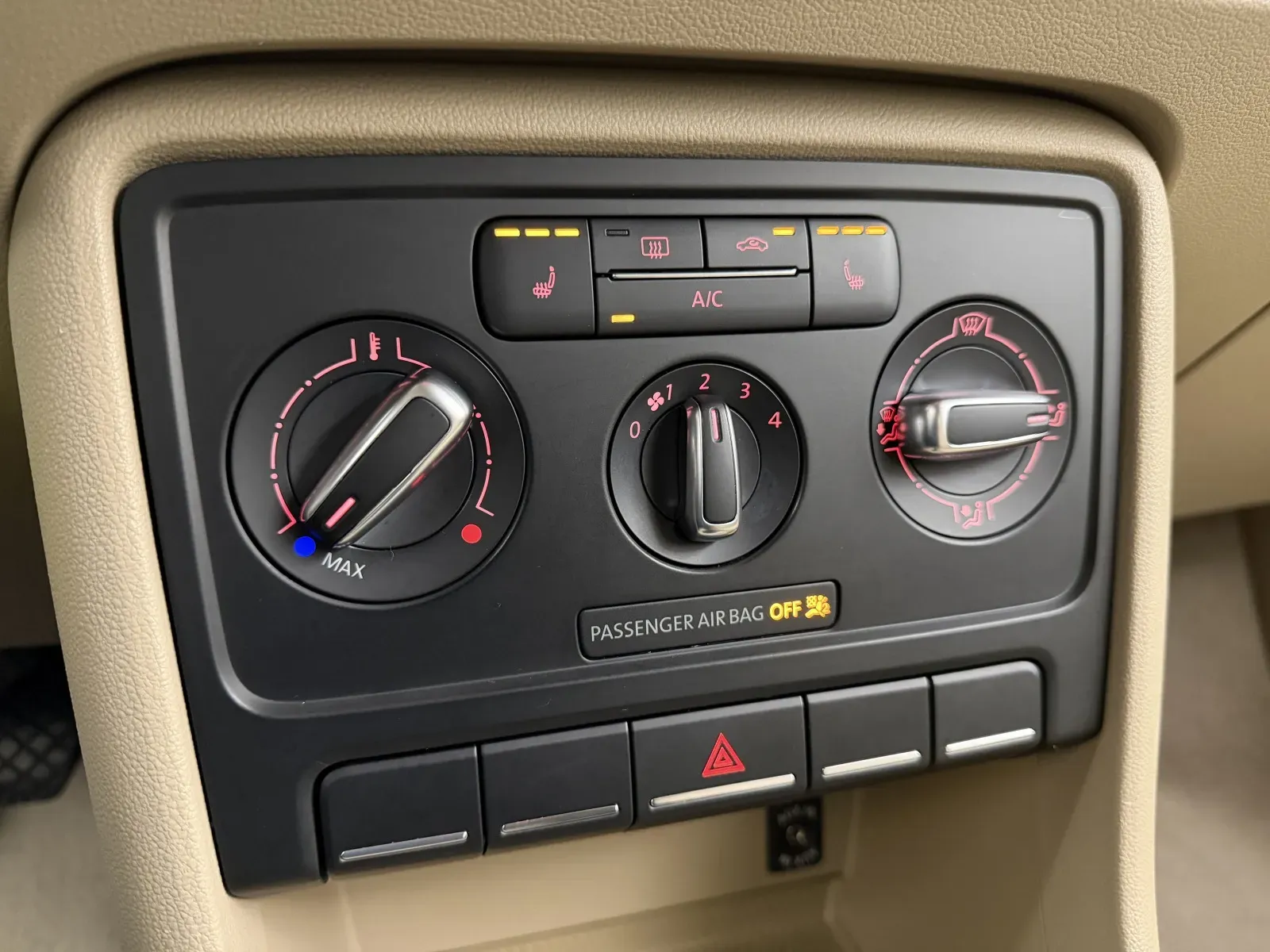 Volkswagen Beetle photo 9