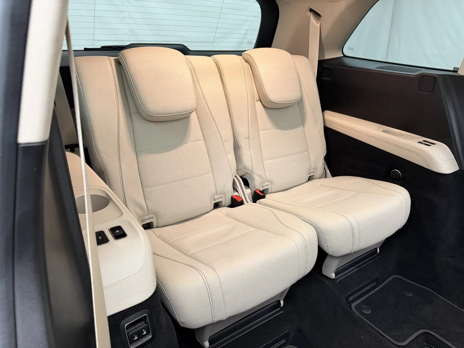 Mercedes-Benz GLS photo 49
