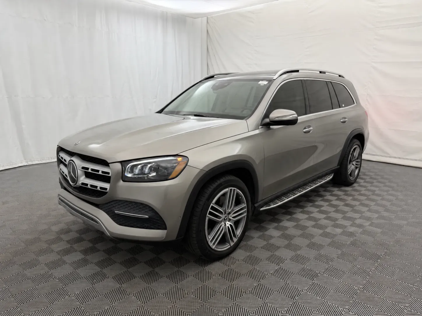 Mercedes-Benz GLS photo 2