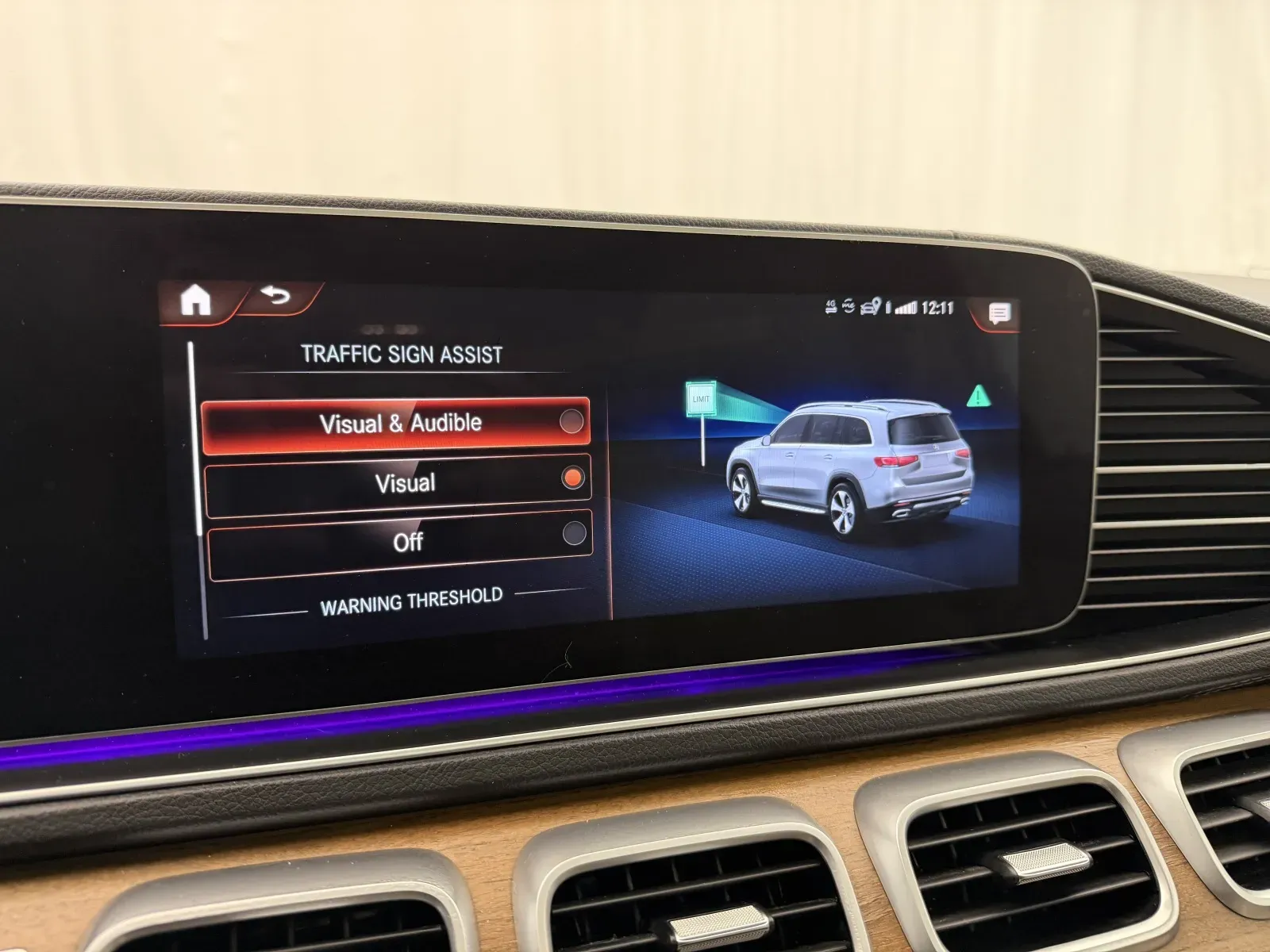 Mercedes-Benz GLS photo 35