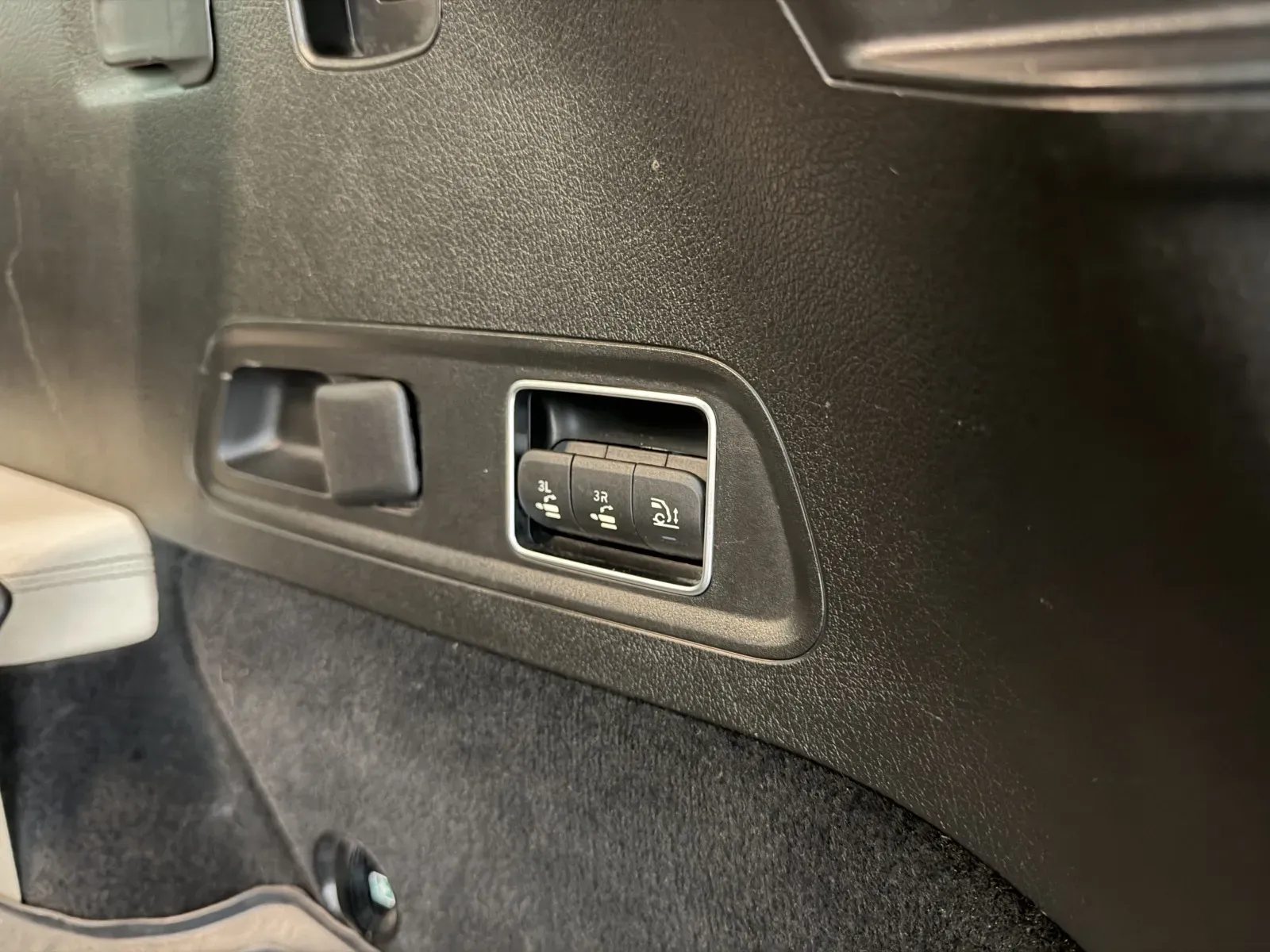 Mercedes-Benz GLS photo 59