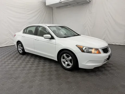 More photos of 2009 Honda Accord Sdn LX-P at Autos of Chicago, IL