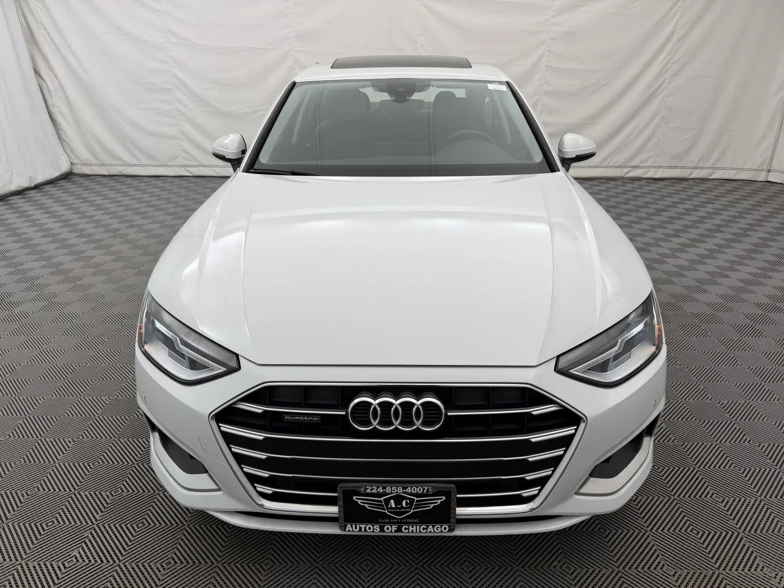 Audi A4 photo 3