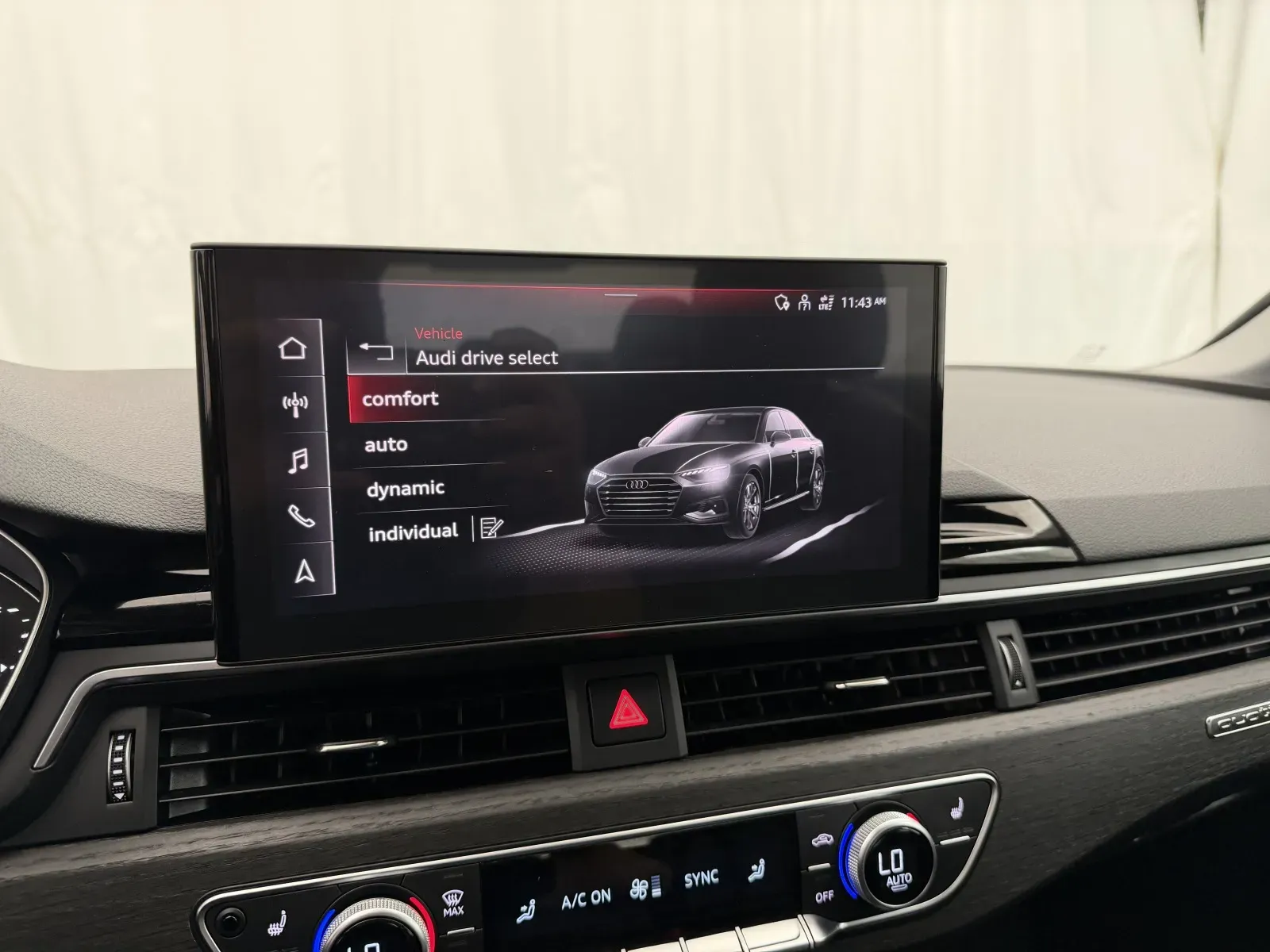 Audi A4 photo 19