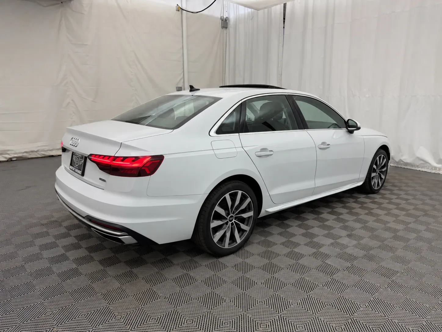 Audi A4 photo 5