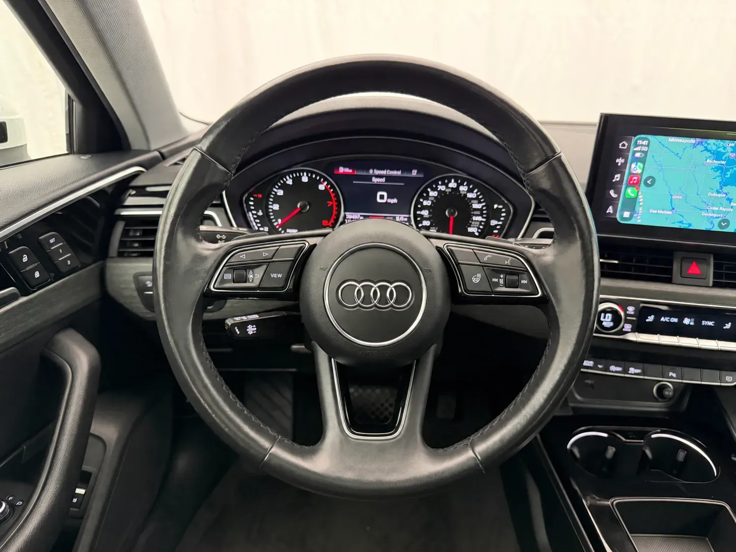 Audi A4 photo 12