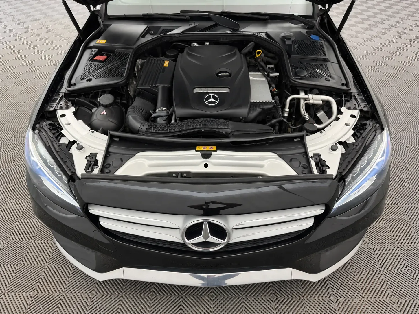 Mercedes-Benz C-Class photo 33