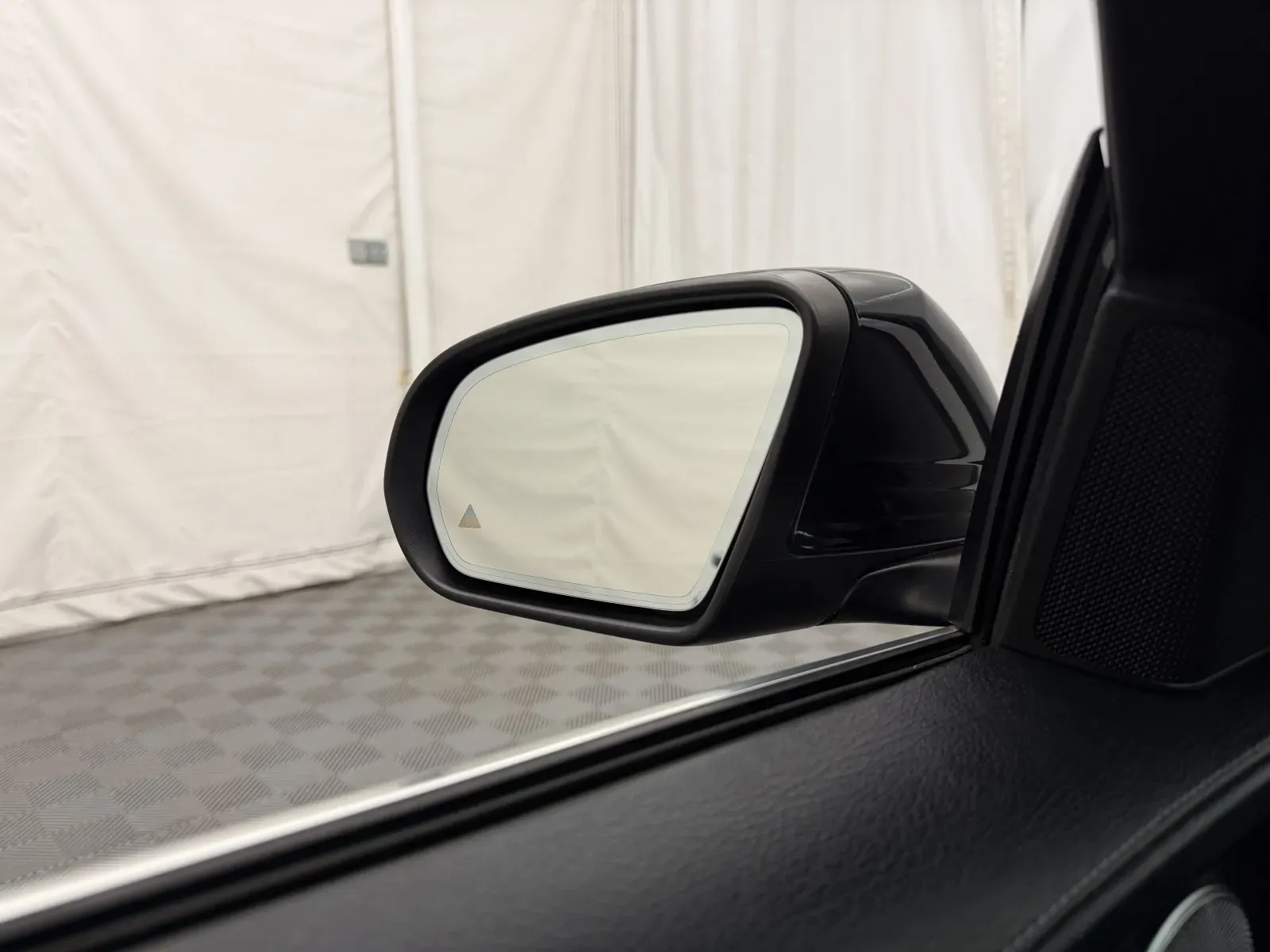 Mercedes-Benz C-Class photo 16