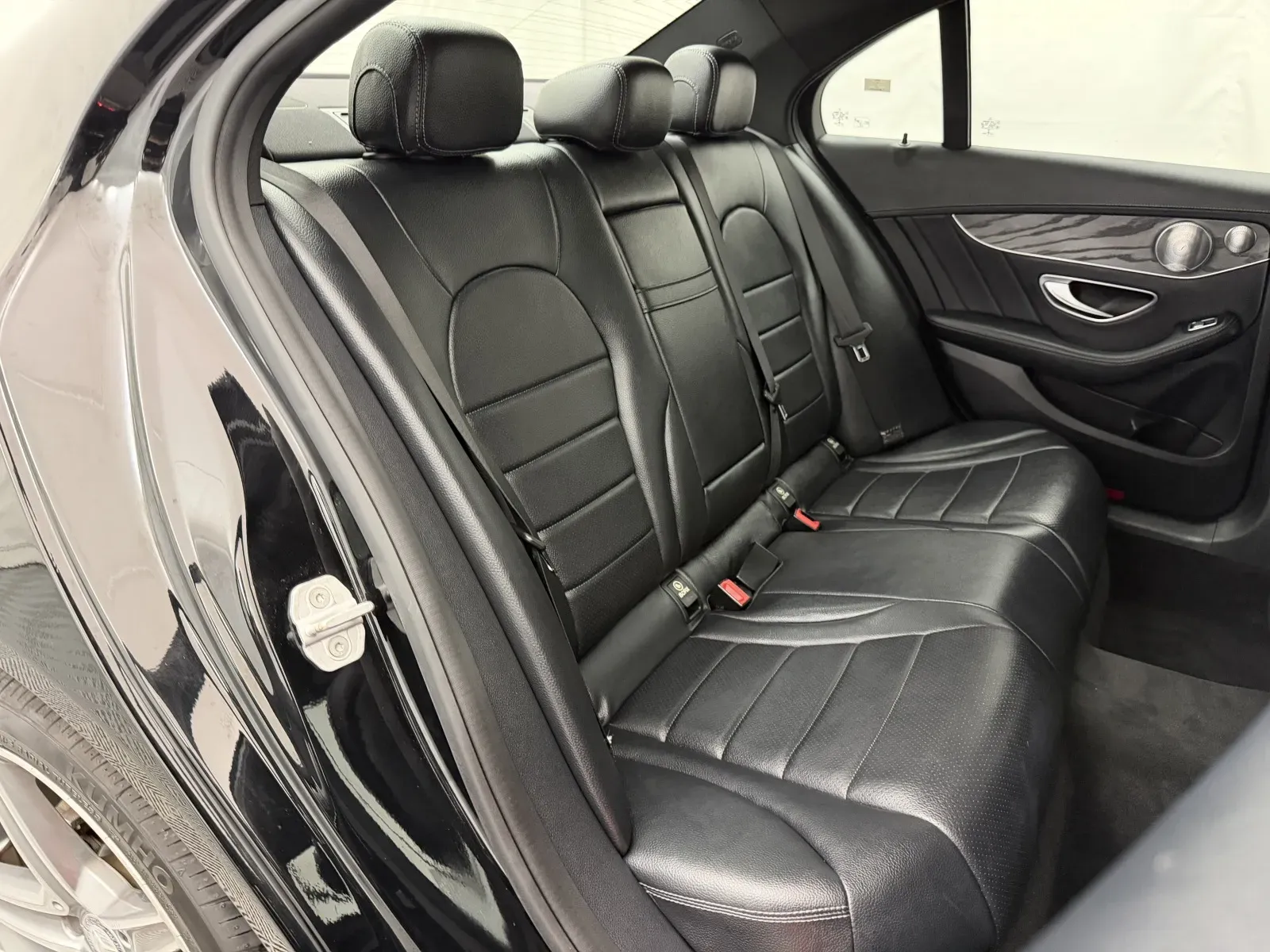 Mercedes-Benz C-Class photo 30