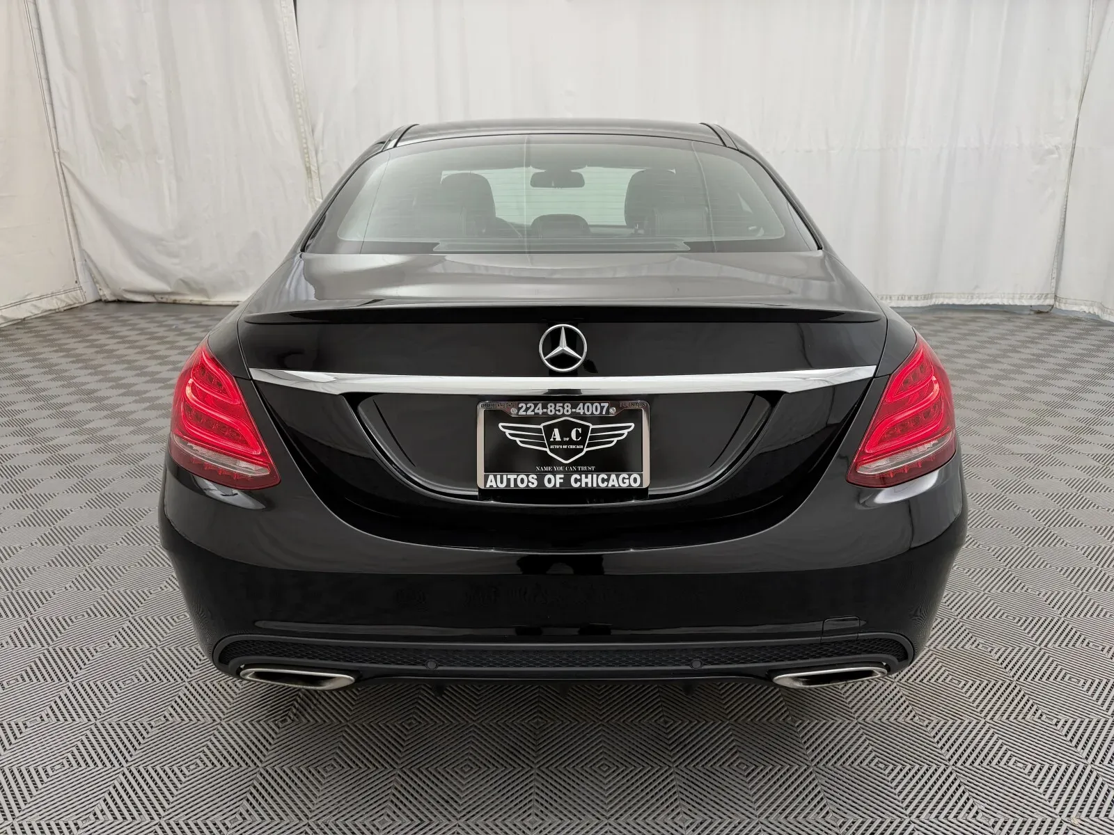 Mercedes-Benz C-Class photo 6
