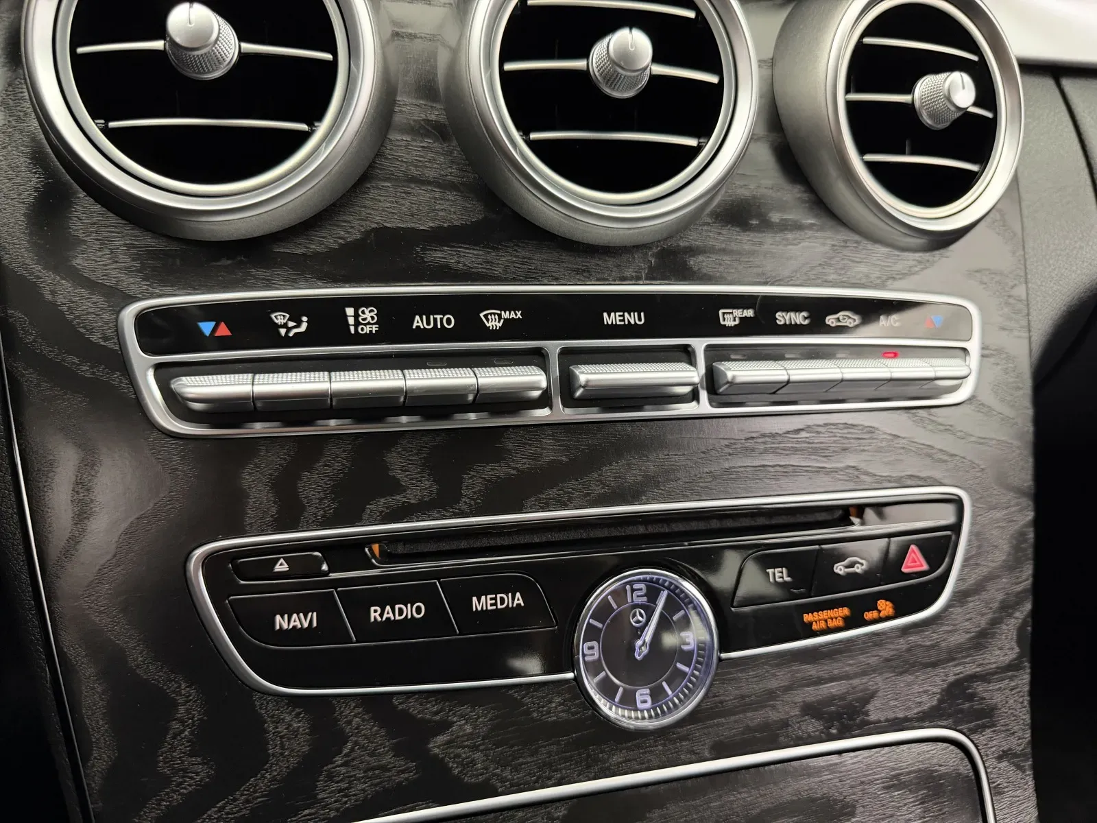Mercedes-Benz C-Class photo 25