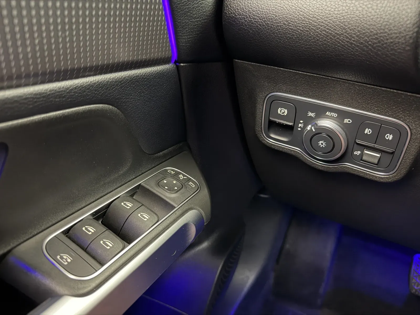 Mercedes-Benz GLB photo 15