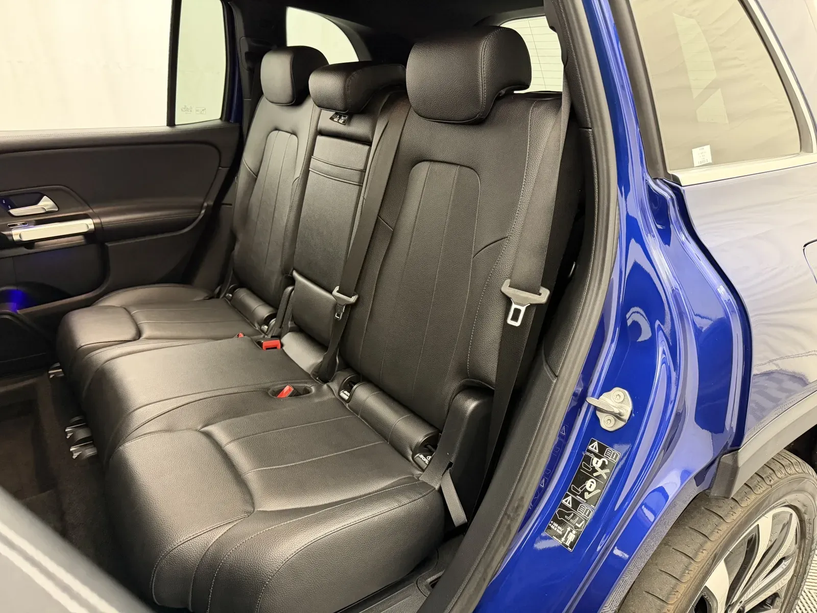 Mercedes-Benz GLB photo 34