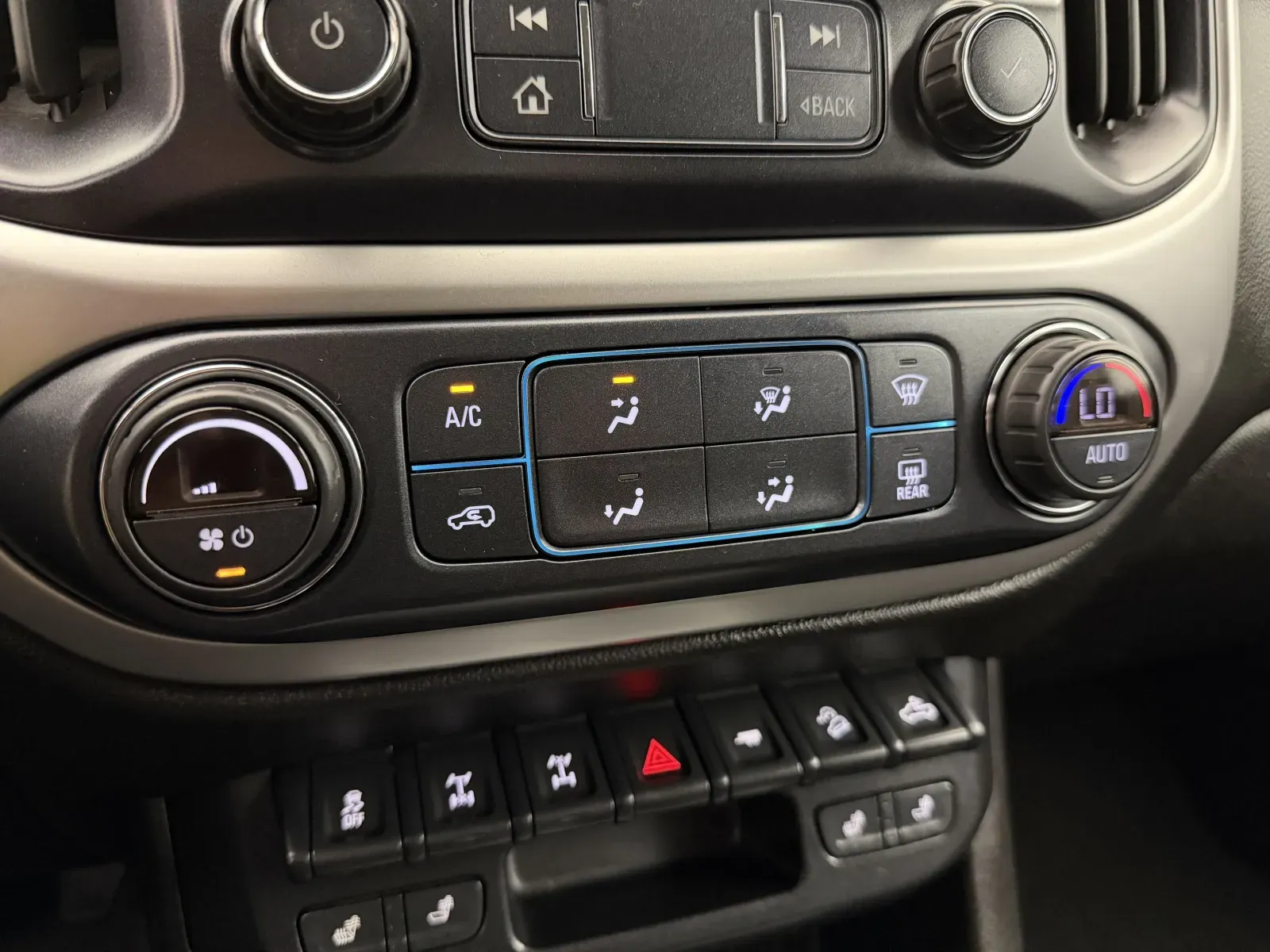 Chevrolet Colorado photo 22