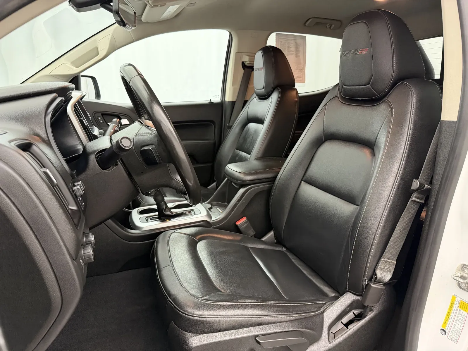 Chevrolet Colorado photo 12