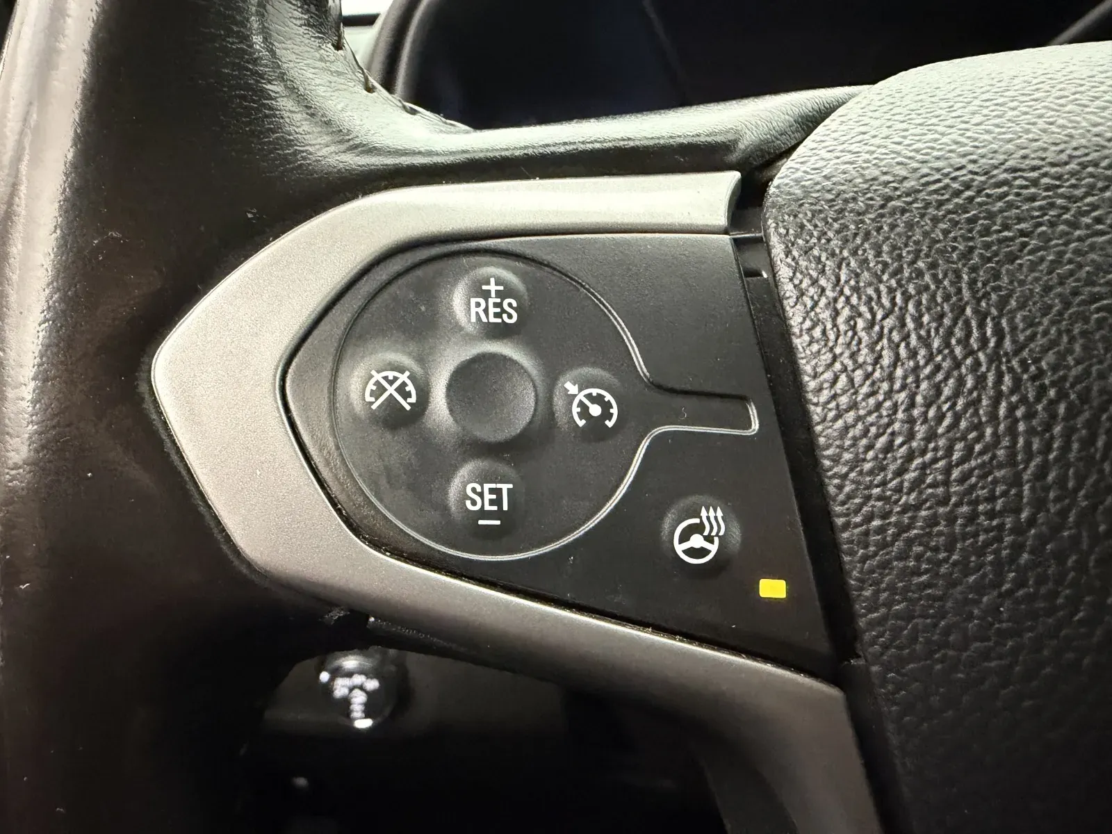 Chevrolet Colorado photo 15