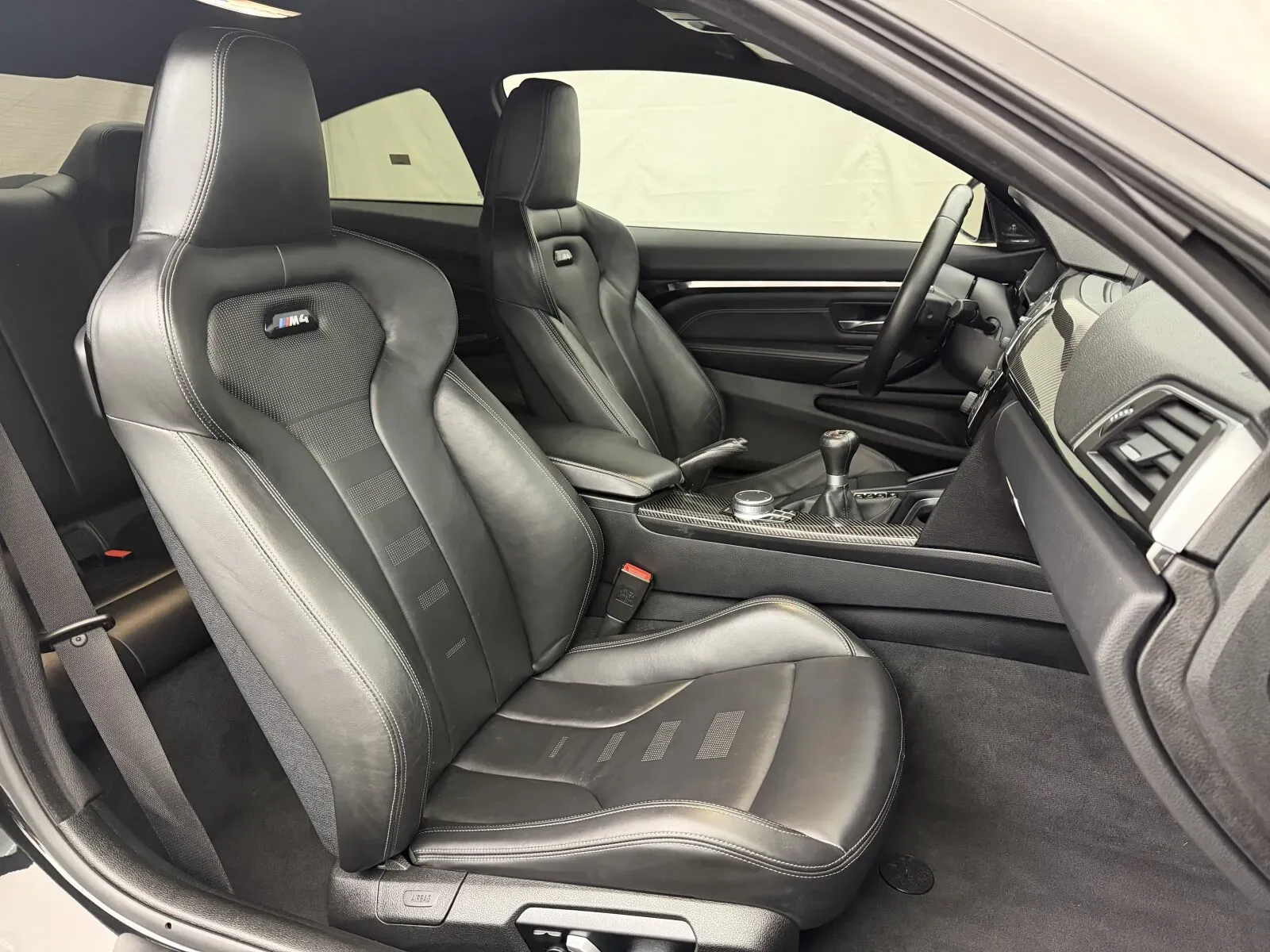 BMW M4 photo 27